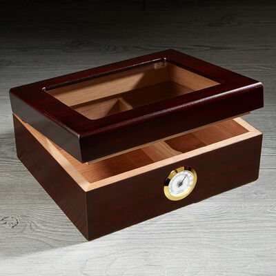Whitetail Glasstop Humidor 50-Capacity