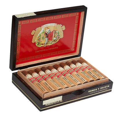 Romeo y Julieta by AJ Fernandez